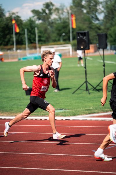 Mika Pikutzki (LG Osnabrueck) ueber 800m am 03.07.2022 waehrend den NLV+BLV Leichtathletik-Landesmeisterschaften im Jahnstadion in Goettingen (Tag 1)